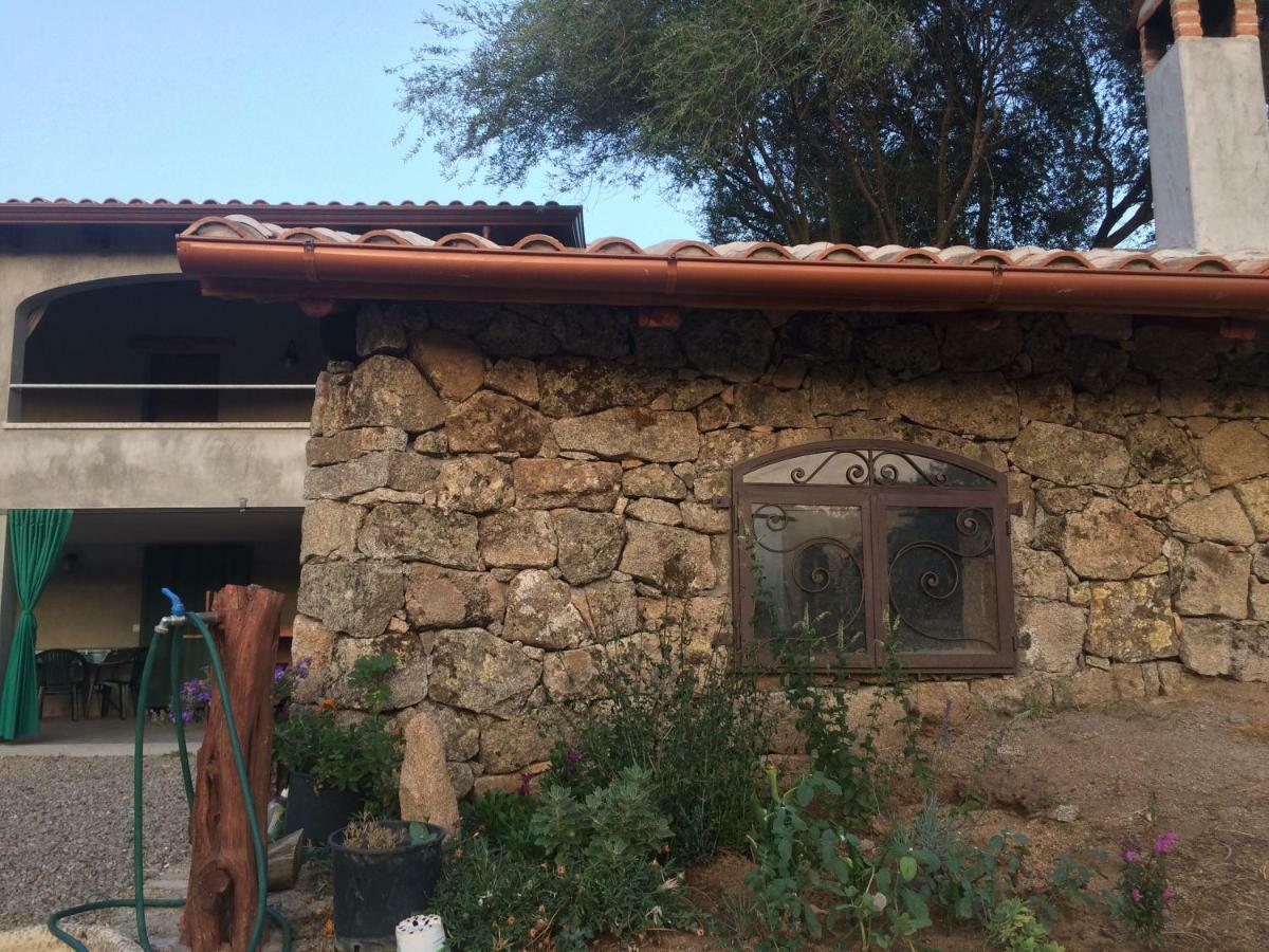 Vila S'Umbra De S'Ozzastru Orgosolo Exteriér fotografie
